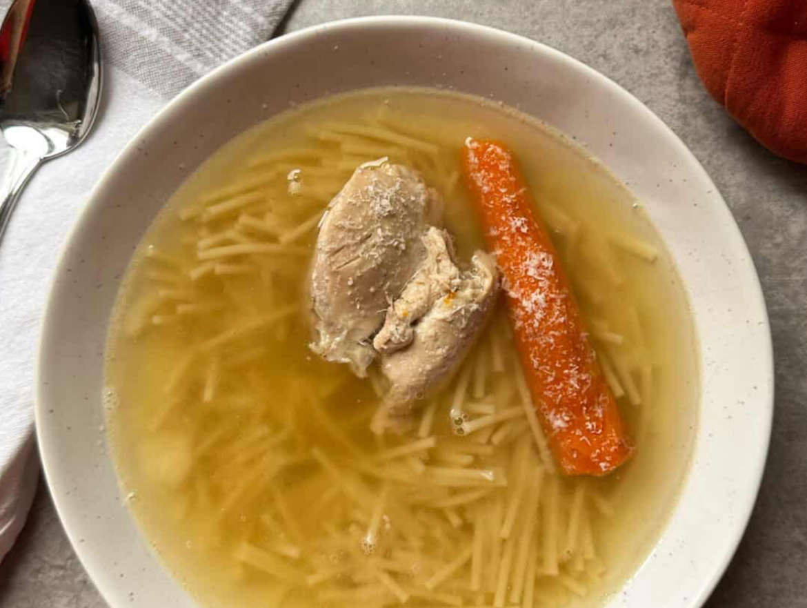 Как сделать куриный бульон настоящим эликсиром здоровья