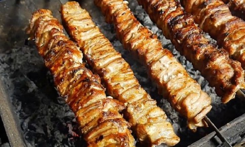 Квадратный шашлык: как удивить на пикнике в этом сезоне