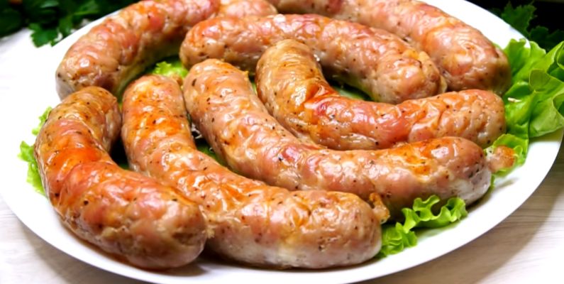 В домашних условиях: вкусная колбаса по простому рецепту