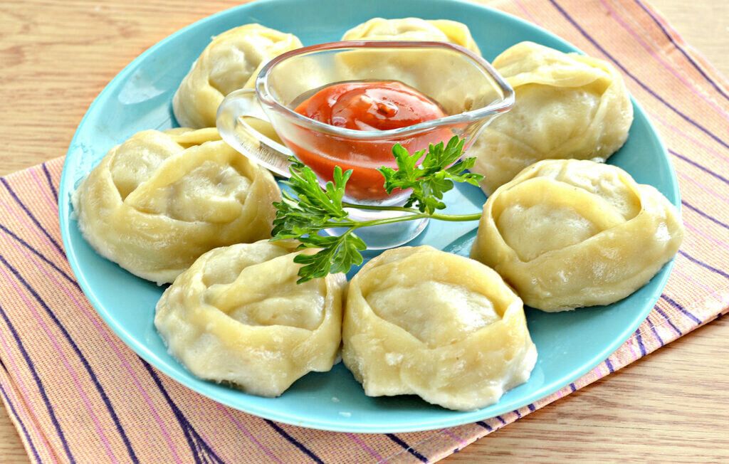 Вкус домашней кухни: узбекский плов и манты на заказ