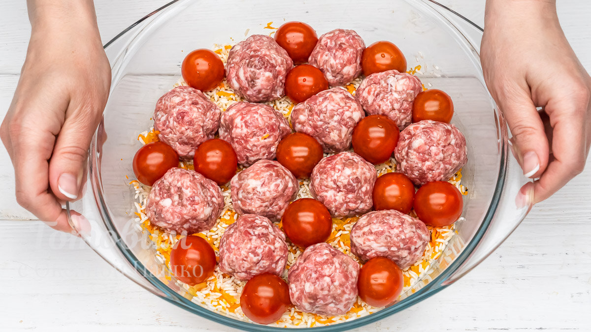 Вкусный Ужин Для Всеми: Рис С Тефтелями В Духовке