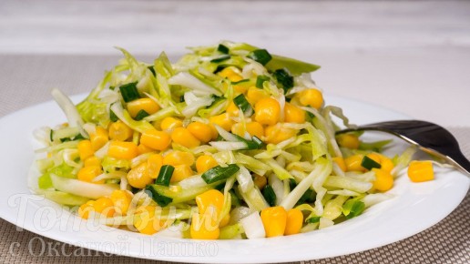 Легкий и свежий салат из капусты за считанные минуты