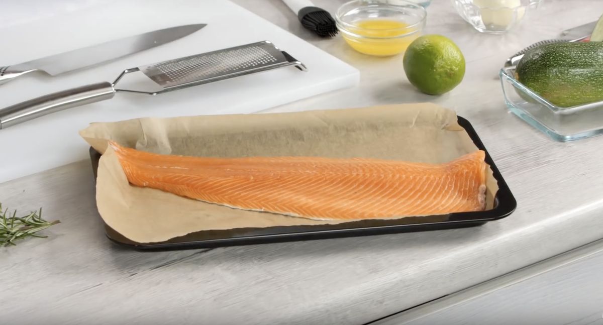 Сочная форель и маринованные овощи: секреты приготовления