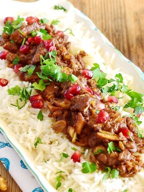 Нежная курица в орехово-гранатовом соусе – вкус, от которого нельзя отказаться