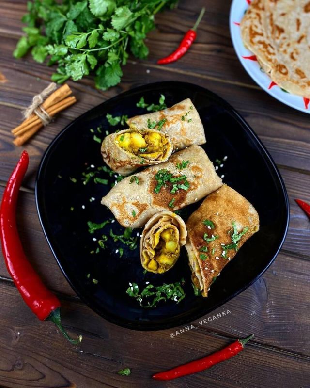 Простые постные блинчики с пряной картошкой: идеальный веганский рецепт