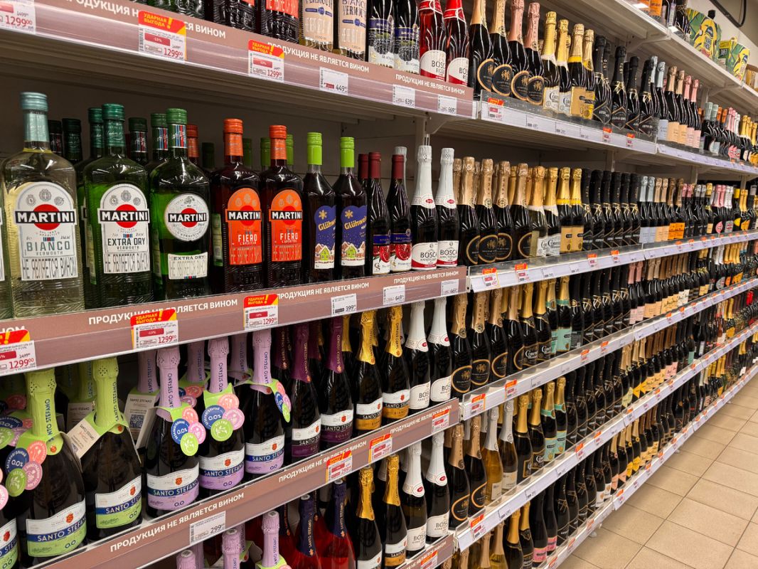 Как выбрать идеальное шампанское: главные ошибки и советы