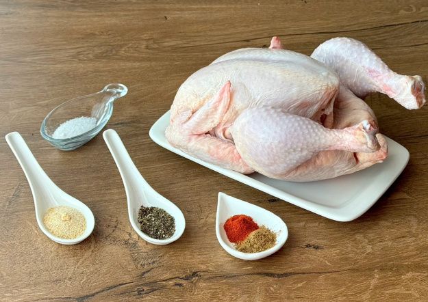 Праздничный рулет из курицы: просто, вкусно, стильно