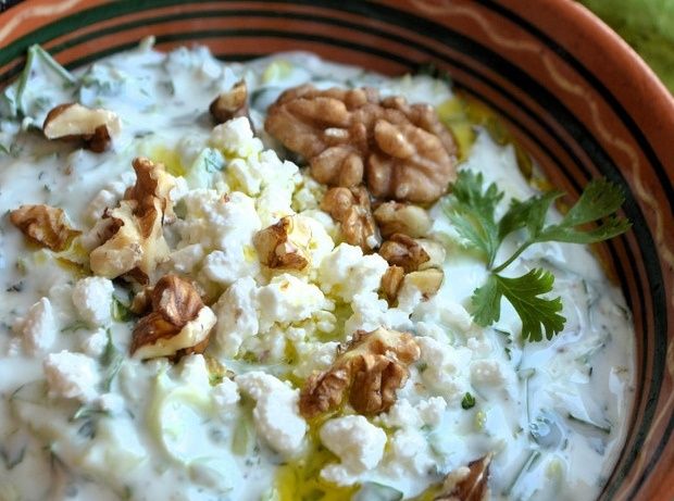 Освежающий летний вкус: Таратор на йогурте