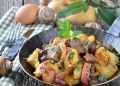 Вкуснейшая жареная картошка с грибами и мясом для идеального ужина