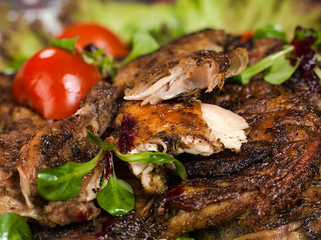 Цыплята-табака: Советы по приготовлению и выбору посуды