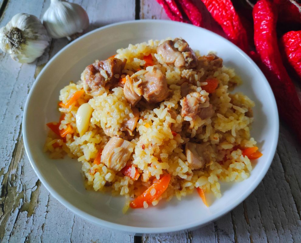 Простой плов с курицей: секреты вкусного домашнего рецепта