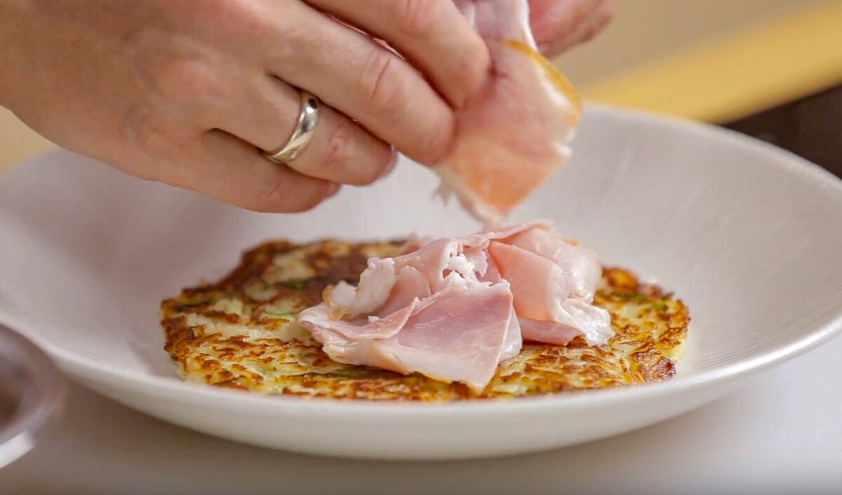 Драники с копчёной бужениной: как создать гастрономический шедевр