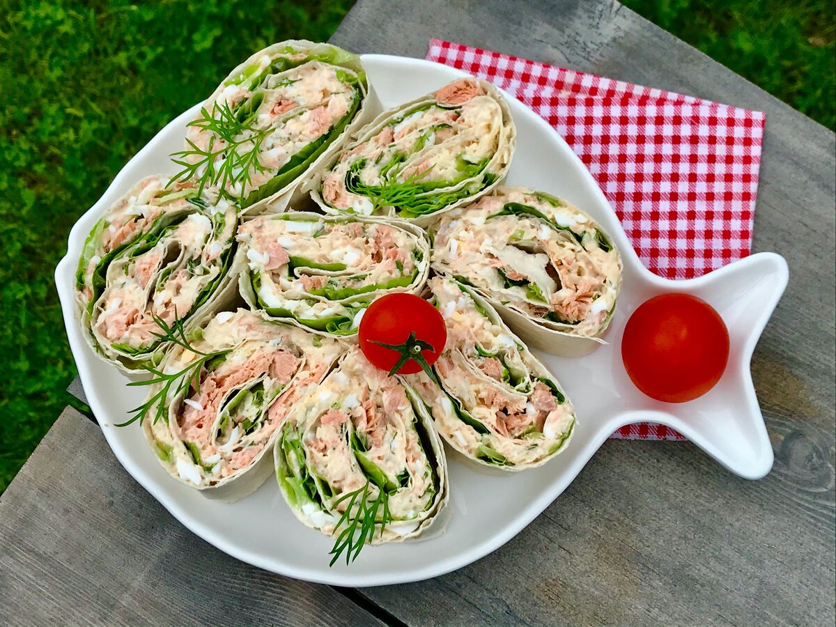 Лаваш с мимозой: идеальная закуска для пикника