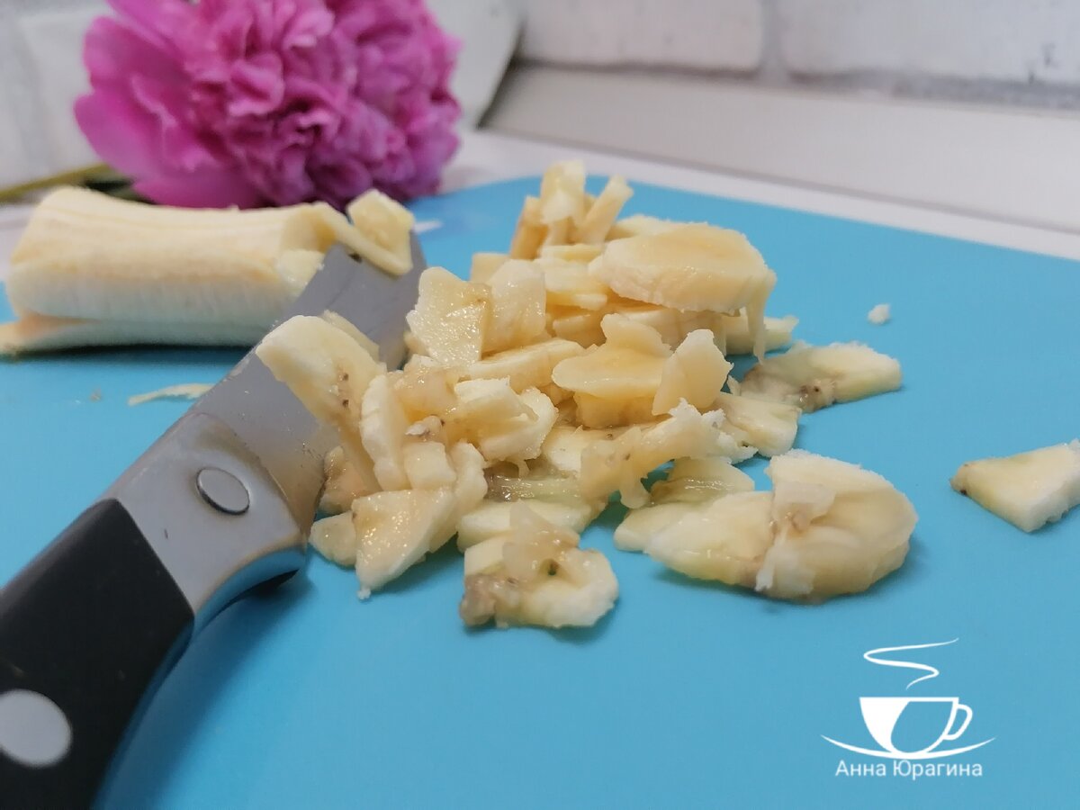 Как приготовить популярное тайское лакомство роти за 7 минут