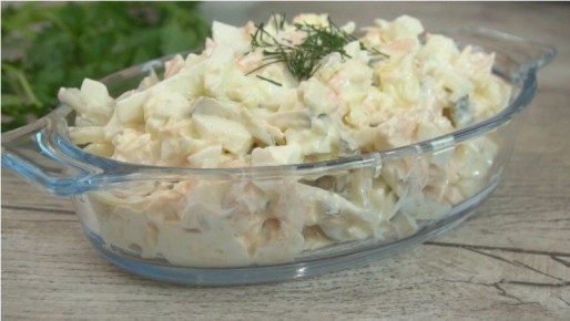 Салат 'Мозаика': идеальный выбор для повседневного и праздничного стола