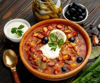 Солянка: Гастрономический Символ Русской Кухни