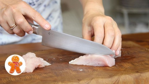 Курица в сметанно-сырной заливке: быстрое и вкусное решение для ужина