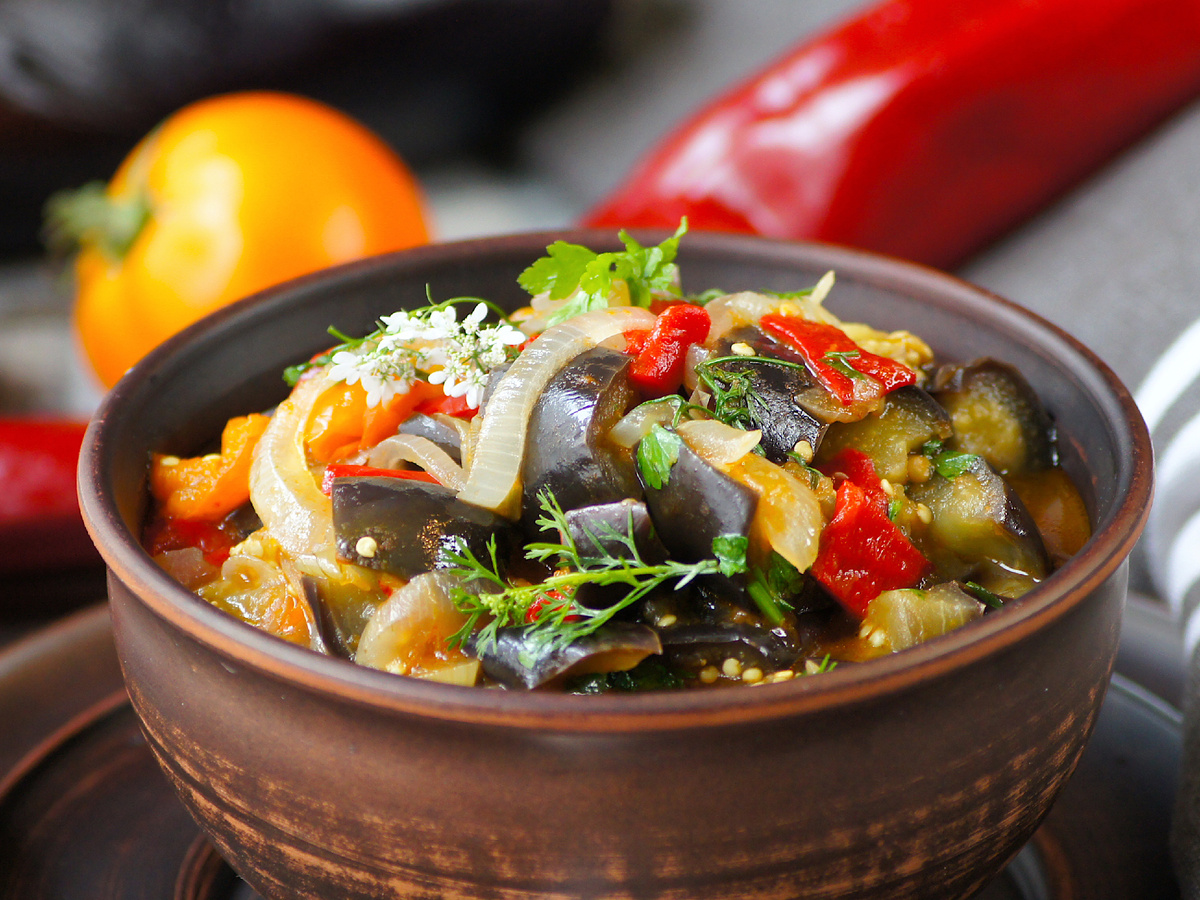 Ароматное овощное блюдо для дачи: просто и вкусно