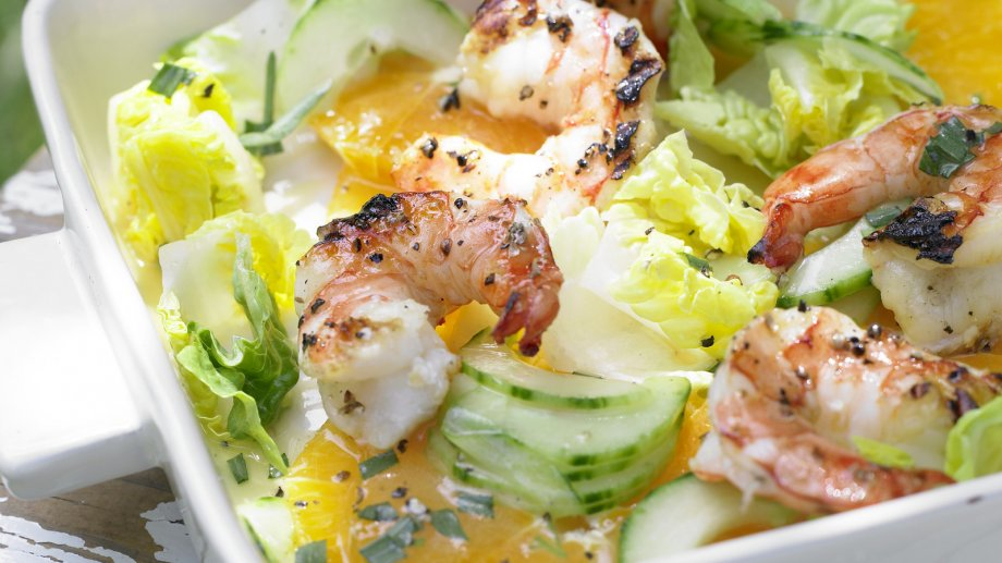 Креветки-гриль с цитрусовым салатом