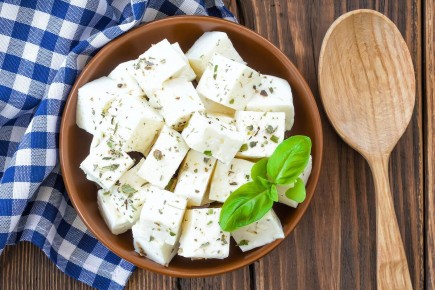 Фета и брынза: откройте для себя мир рассольных сыров