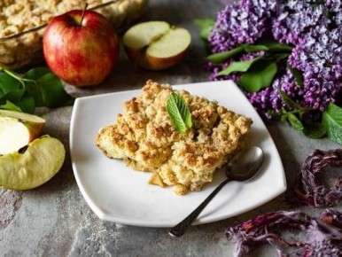 Кулинарный хитом сезона: восхитительный яблочный коблер