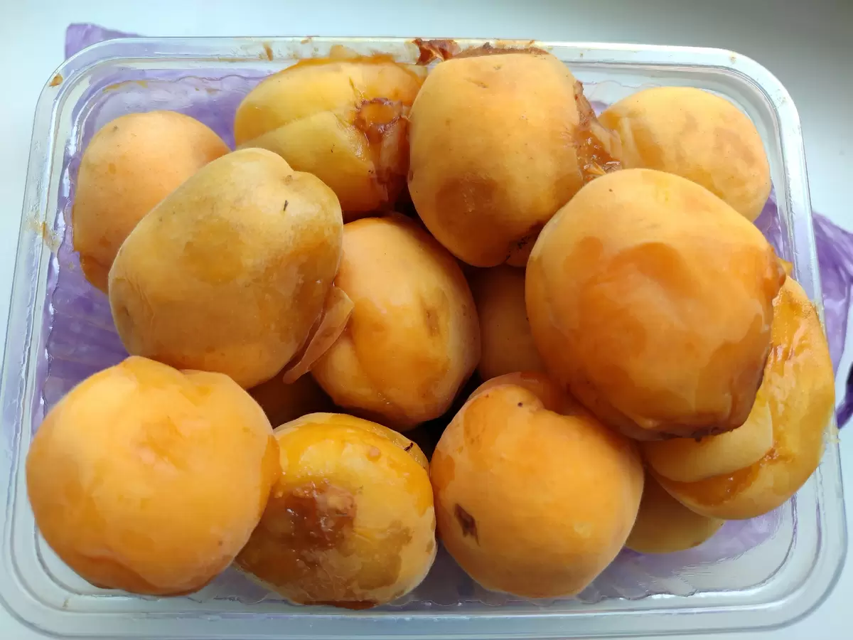 Как приготовить ароматное варенье из переспелых абрикосов: простые шаги к зимнему лакомству