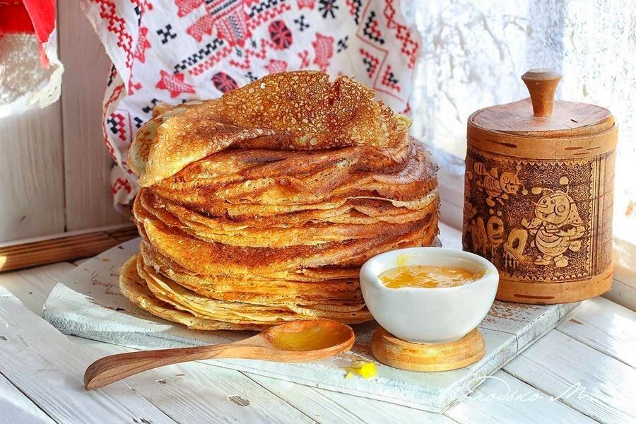 Масленица: блины, традиции и магия праздника весны