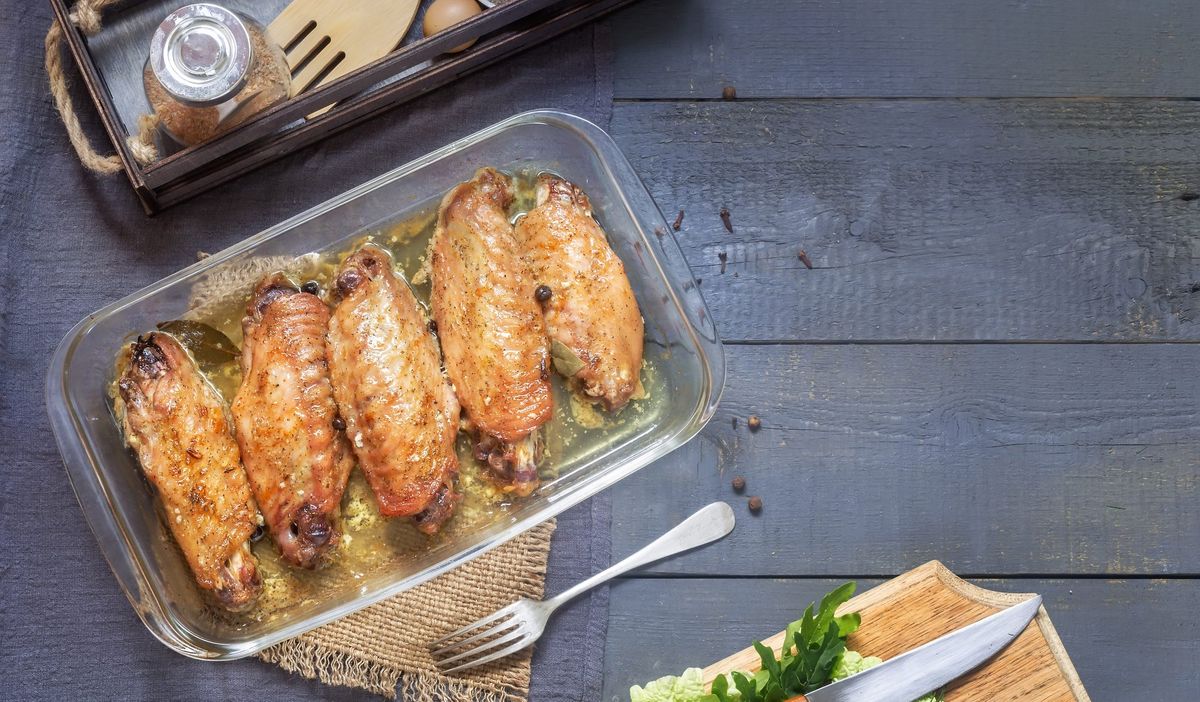 Праздничные крылья индейки в медово-соевом соусе: взрыв вкуса на новогоднем столе